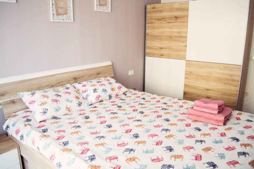 Dream Apartment+Parcare Gratuita Oradea Bagian luar foto