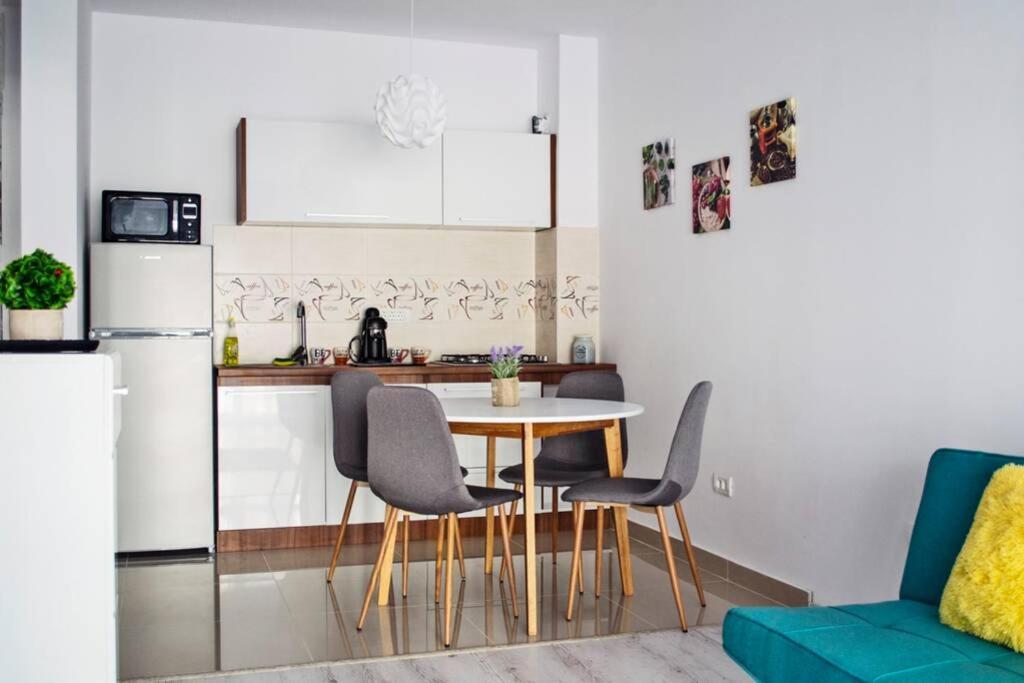 Dream Apartment+Parcare Gratuita Oradea Bagian luar foto